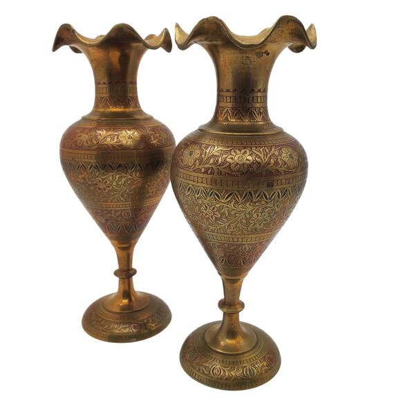 Solid Brass Etched Vase Enamel Red Black Floral Vintage MCM Ruffled Rustic Decor - Picture 2 of 11